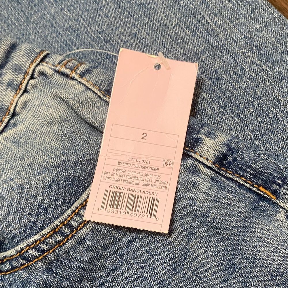 Wild Fable High Rise Mom Distressed Denim Jeans - Picture 5 of 11